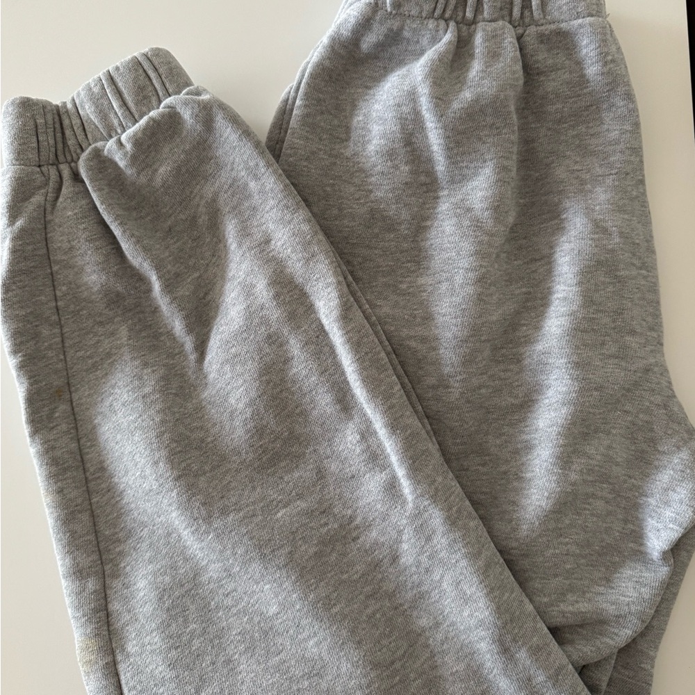 Brandy Melville Rosa Jogger Sweatpants